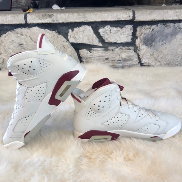 Air Jordan Retro 6 - Picture 1 of 4